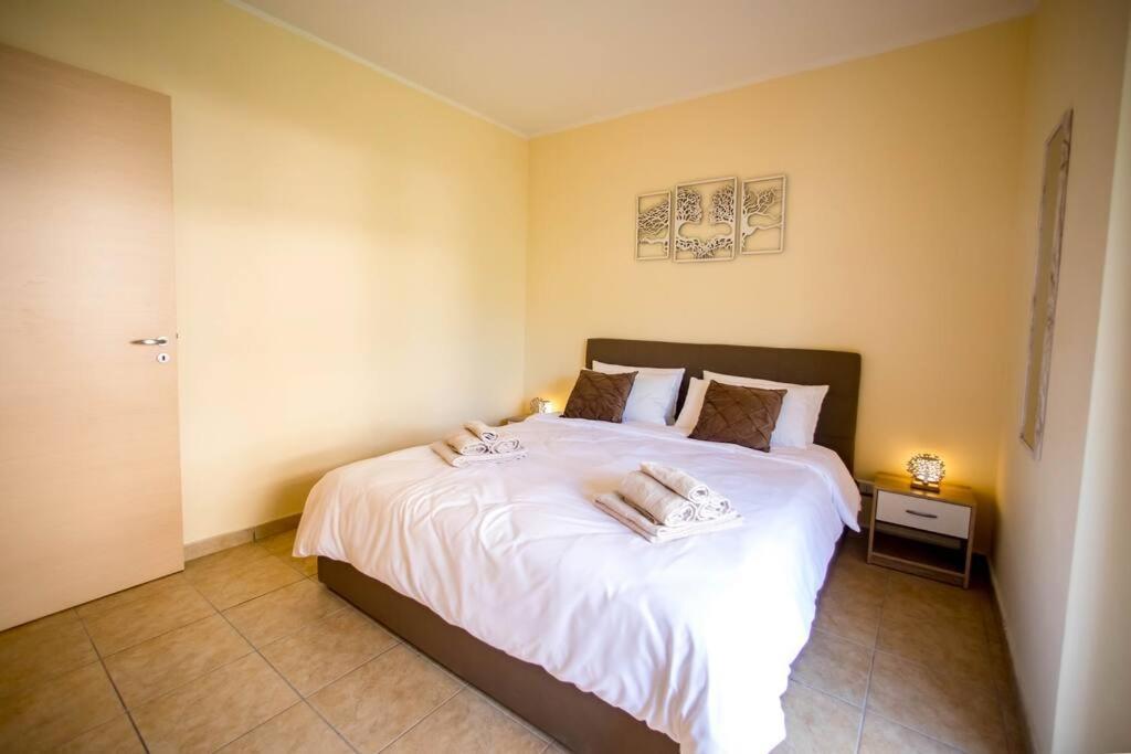 Artemide Apartment Montepaone Lido Εξωτερικό φωτογραφία