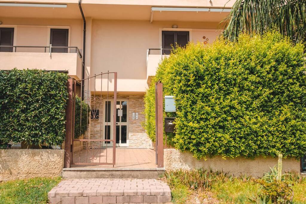 Artemide Apartment Montepaone Lido Εξωτερικό φωτογραφία