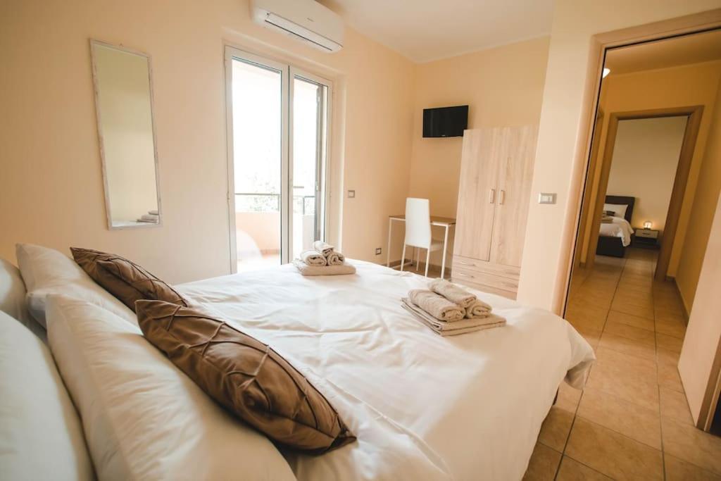 Artemide Apartment Montepaone Lido Εξωτερικό φωτογραφία